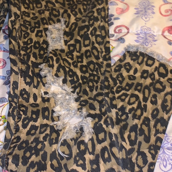cheetah Easel jeans - Picture 3 of 3